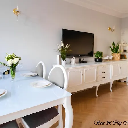 Sea & 50 M Monte Casinno 100 M Lux Lägenhet