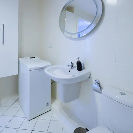 Sea & 50 M Monte Casinno 100 M Lux *