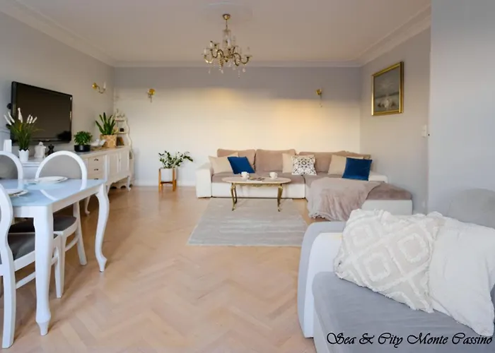 Sea & 50 M Monte Casinno 100 M Lux *