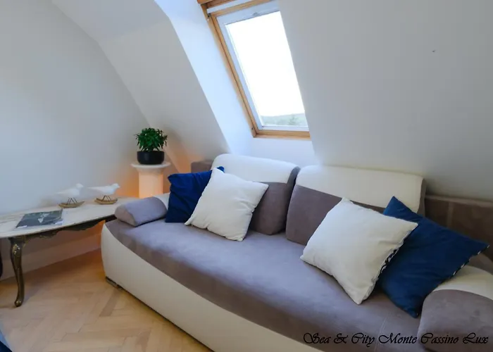 Sea & 50 M Monte Casinno 100 M Lux Sopot