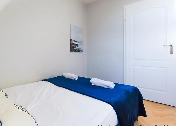 Sea & 50 M Monte Casinno 100 M Lux * Sopot